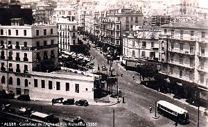 ALGER- CARREFOUR DE L'AGHA ET RUE RICHELIEU - 1950